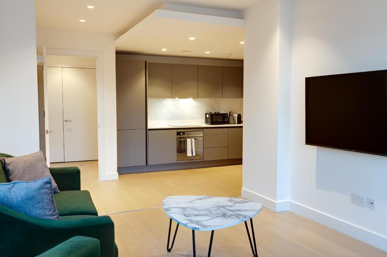 Charles Hope London Apartment Brentford
