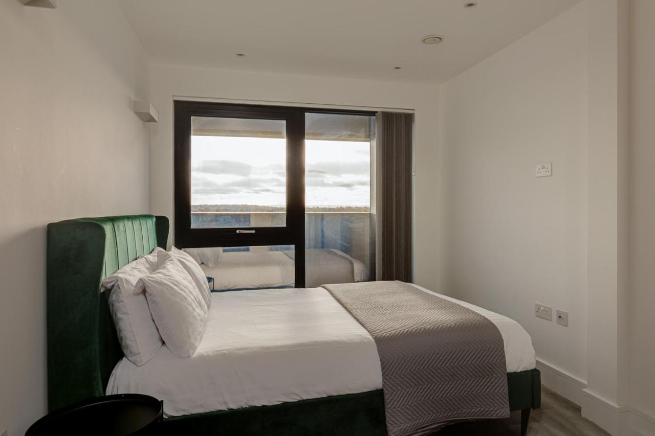 Charles Hope London Apartment *