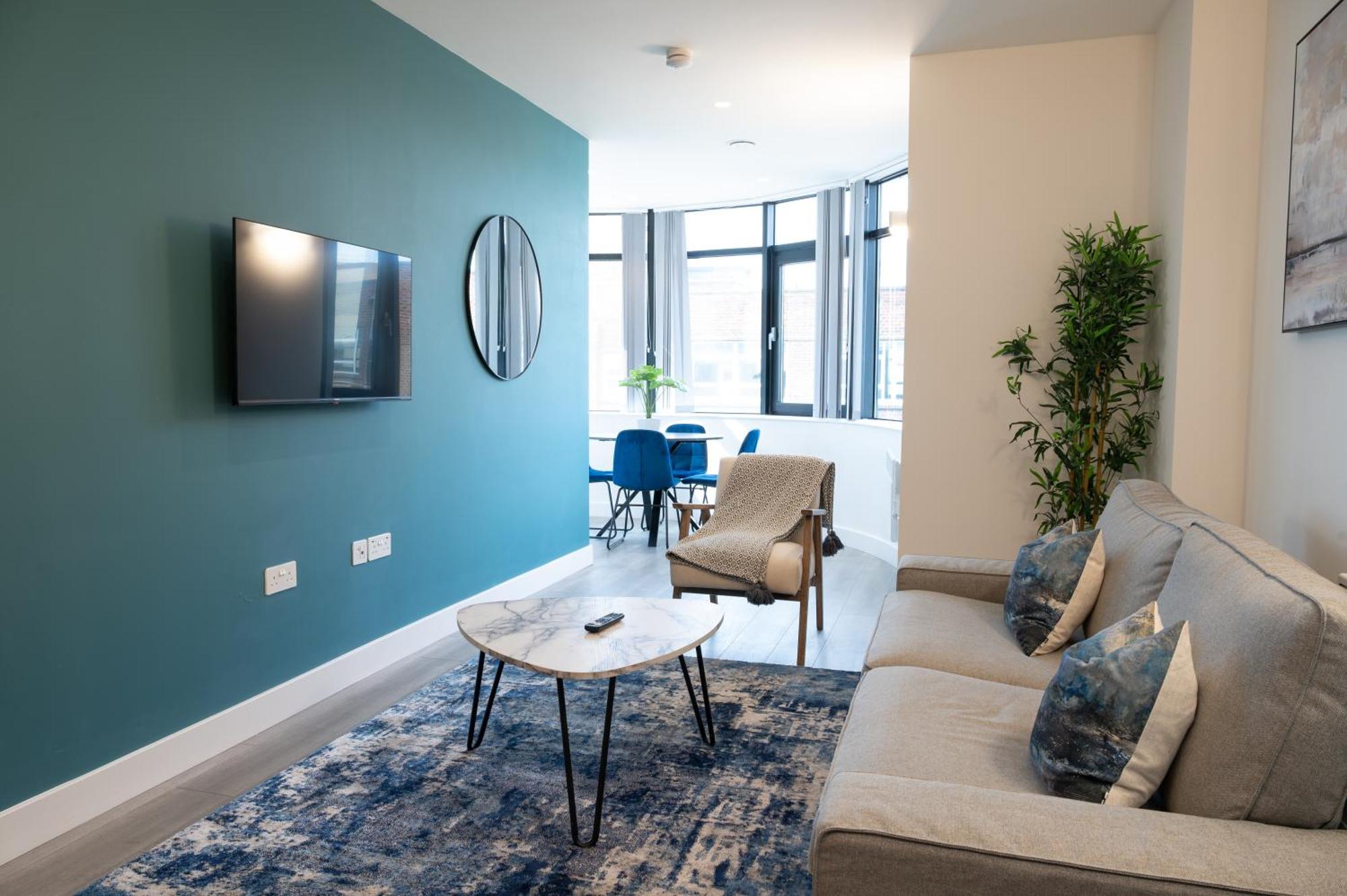 Charles Hope London Apartment Brentford